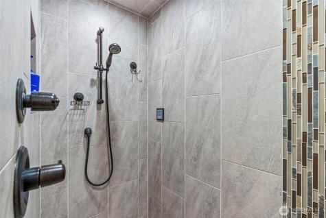 136 Zephyr Drive Silverlake WA 98645