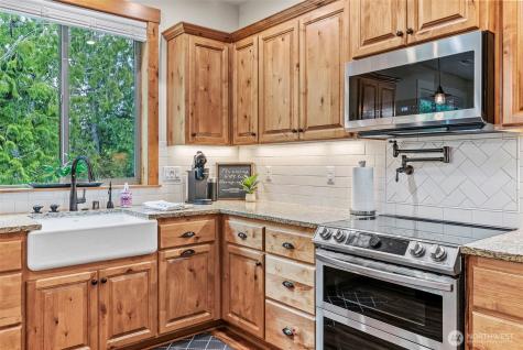 136 Zephyr Drive Silverlake WA 98645