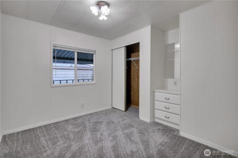 21809 107th Place SE Kent WA 98031