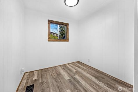14322 Admiralty Way Lynnwood WA 98087