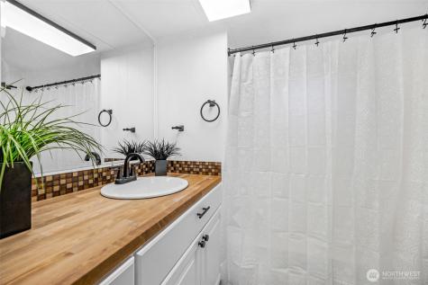 14322 Admiralty Way Lynnwood WA 98087