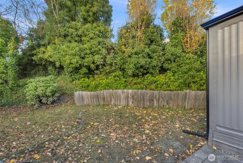 14322 Admiralty Way Lynnwood WA 98087
