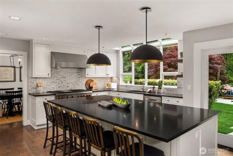 21533 NE 143rd Place Woodinville WA 98077