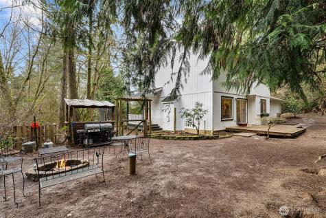 11518 Cedar Grove Street NW Gig Harbor WA 98329