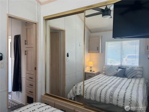 8818 Crescent Bar Road NW Quincy WA 98848