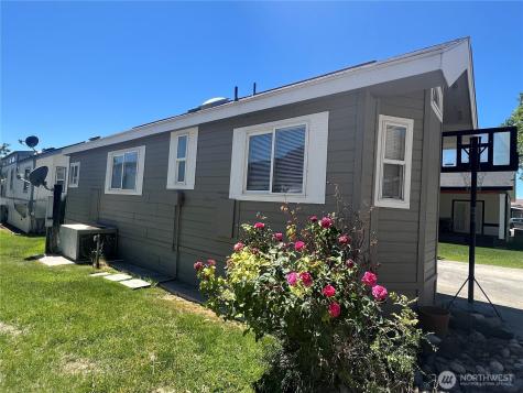 8818 Crescent Bar Road NW Quincy WA 98848