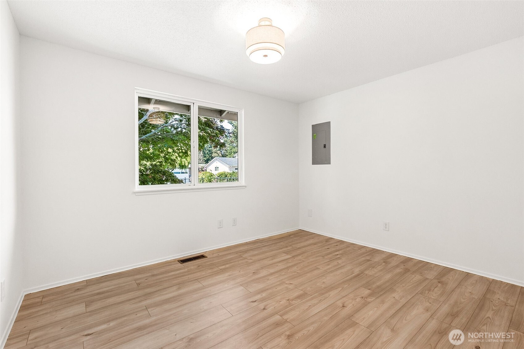 1473 Evergreen Place Fircrest WA 98466