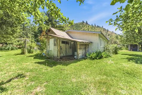 9818 Entiat River Road Entiat WA 98822