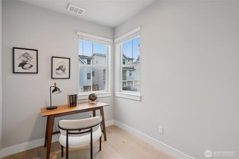 17 160th Place SE Bothell WA 98012