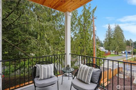 17 160th Place SE Bothell WA 98012