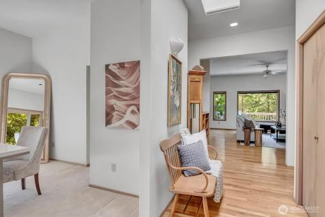 870 238th Avenue NE Sammamish WA 98074