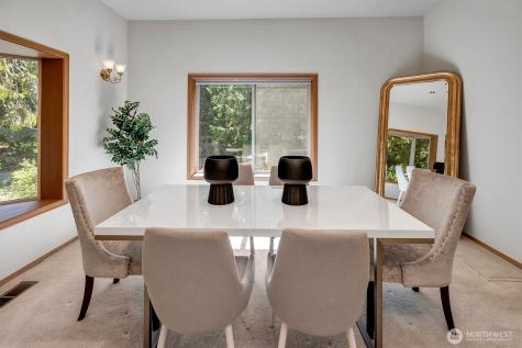 870 238th Avenue NE Sammamish WA 98074