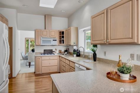 870 238th Avenue NE Sammamish WA 98074