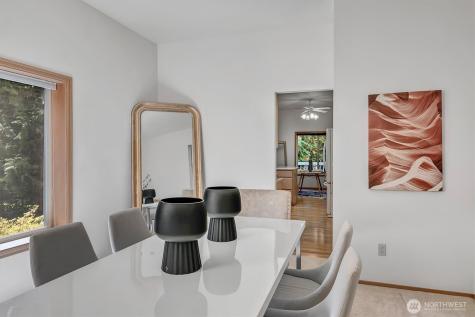 870 238th Avenue NE Sammamish WA 98074