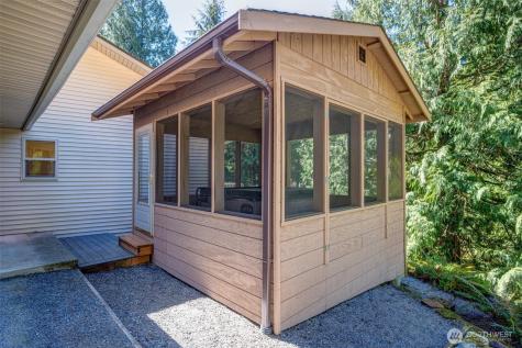 870 238th Avenue NE Sammamish WA 98074
