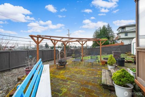 3231 Grand Avenue Everett WA 98201