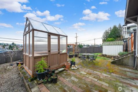 3231 Grand Avenue Everett WA 98201