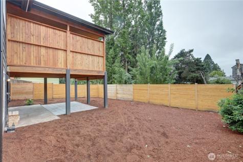 1324 N Hawthorne Street Tacoma WA 98406