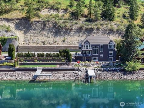 96 Clearwater Lane Manson WA 98831