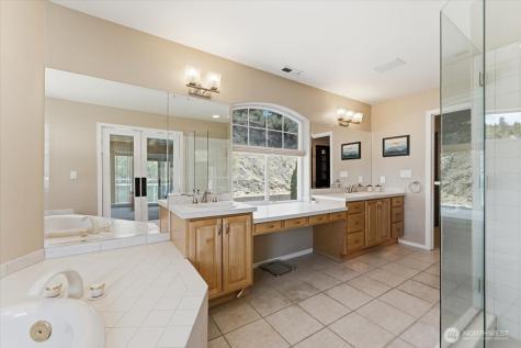 96 Clearwater Lane Manson WA 98831