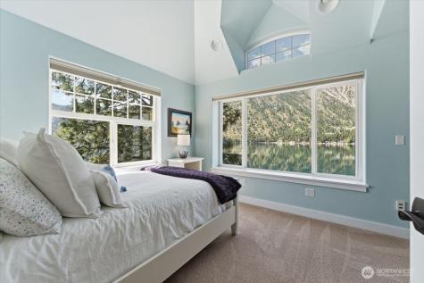 96 Clearwater Lane Manson WA 98831