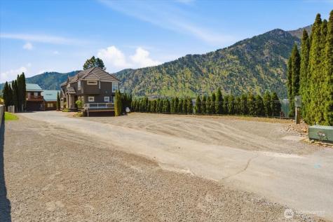 96 Clearwater Lane Manson WA 98831