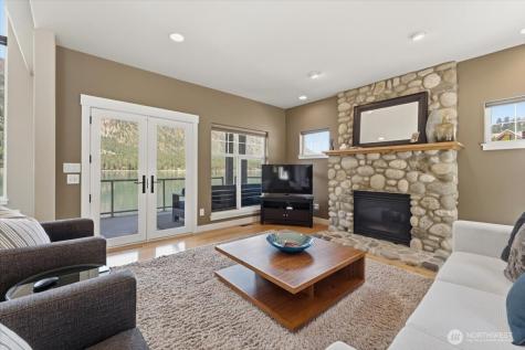 96 Clearwater Lane Manson WA 98831