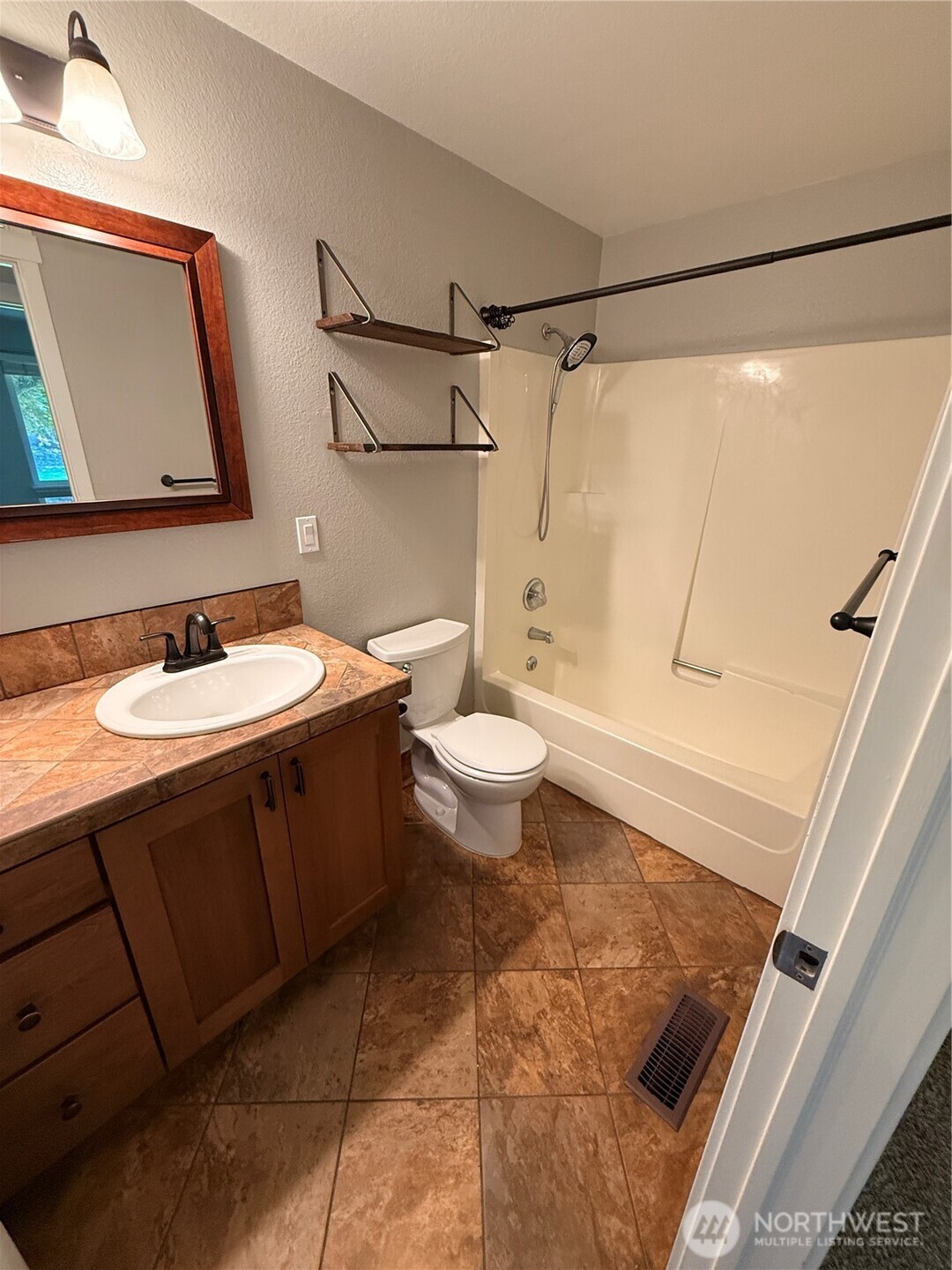 16603 35th Street Ct E Lake Tapps WA 98391