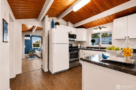 416 E 86th Street Tacoma WA 98445