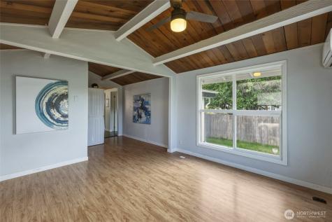 416 E 86th Street Tacoma WA 98445