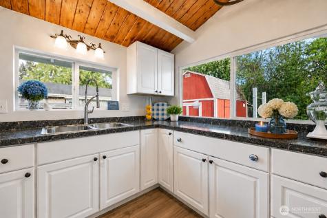 416 E 86th Street Tacoma WA 98445