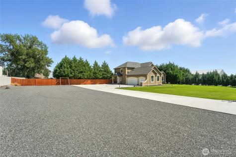 6795 NE D.8 Road Moses Lake WA 98837