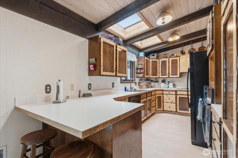820 W Golf Course Drive Chelan WA 98816