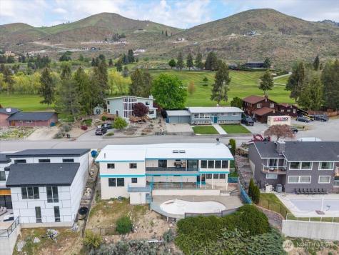 820 W Golf Course Drive Chelan WA 98816