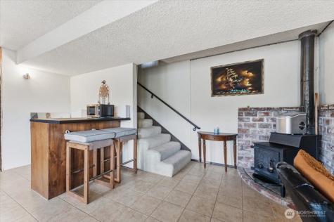 820 W Golf Course Drive Chelan WA 98816
