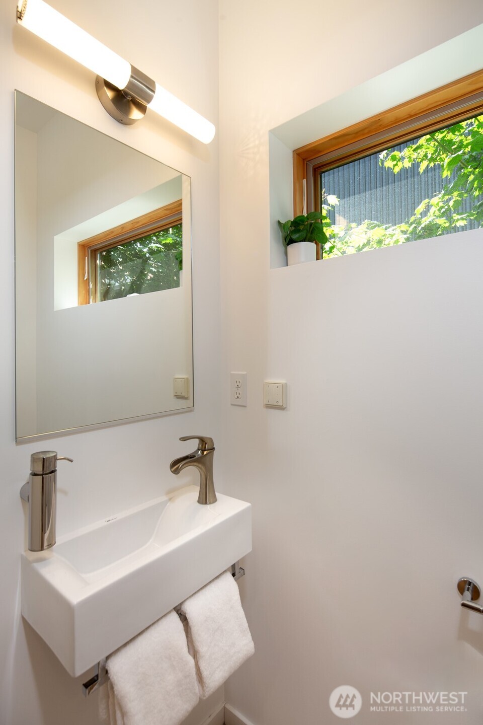 449 Sprout Path NW Bainbridge Island WA 98110