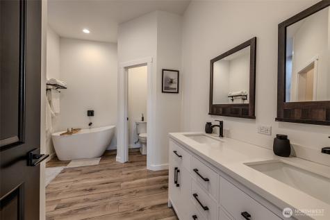 10642 Merry Canyon Leavenworth WA 98826