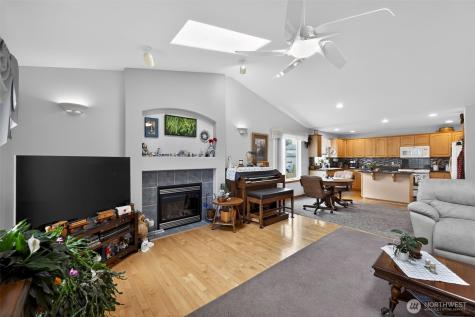 7214 35th Street NE Marysville WA 98270