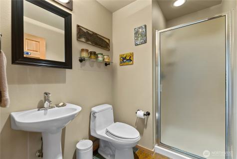 13 Serviceberry Road Winthrop WA 98862