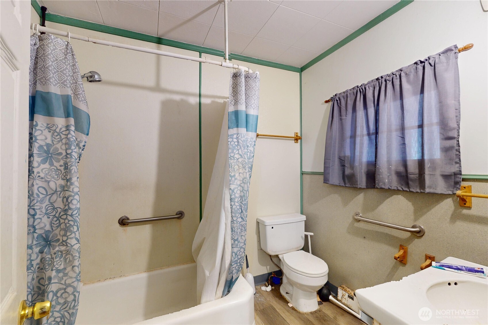 1516 Riddell Street Raymond WA 98577