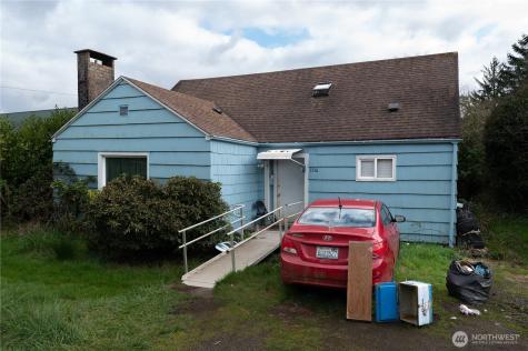 1516 Riddell Street Raymond WA 98577