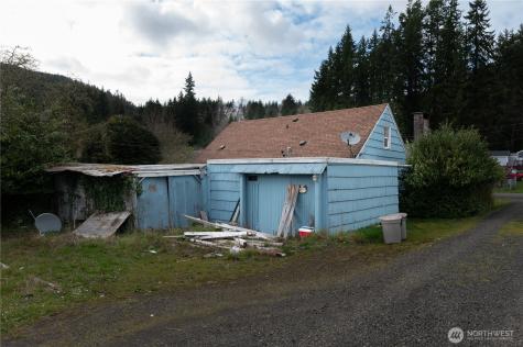 1516 Riddell Street Raymond WA 98577