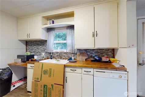 1516 Riddell Street Raymond WA 98577