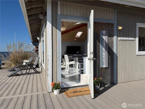 26 H South Beach Drive Hat Island WA 98206