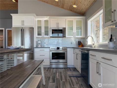 26 H South Beach Drive Hat Island WA 98206