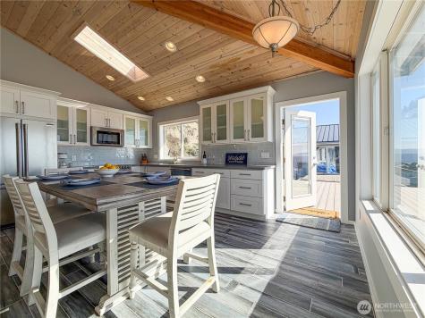 26 H South Beach Drive Hat Island WA 98206