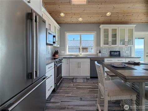 26 H South Beach Drive Hat Island WA 98206