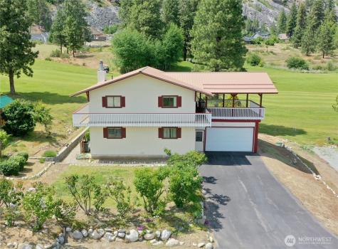 81 Golf Course Drive Pateros WA 98846