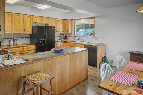 81 Golf Course Drive Pateros WA 98846