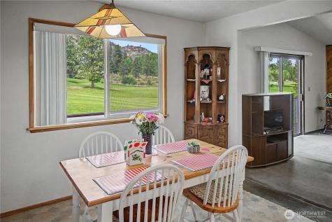 81 Golf Course Drive Pateros WA 98846